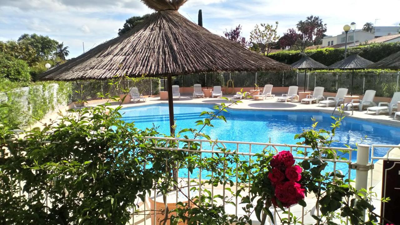 Brit Hotel Confort Helios Агде Екстериор снимка